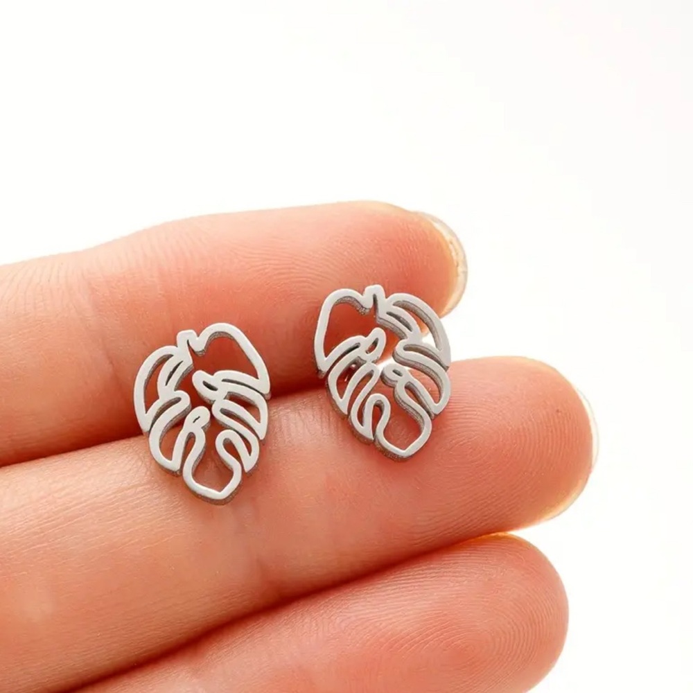 Silver Monstera Leaf Stud Earrings
